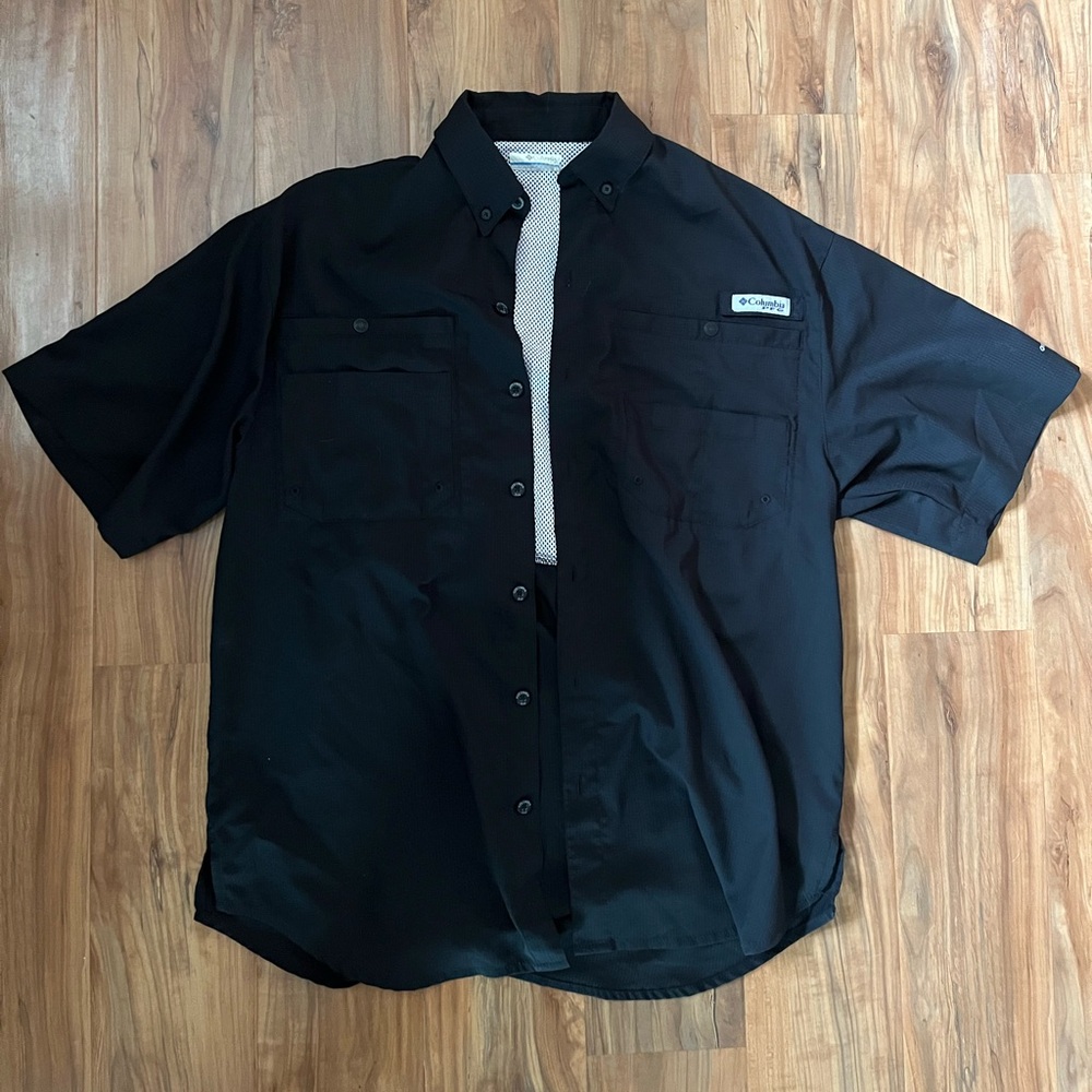 Columbia Men's Black Casual Button Down Shirt